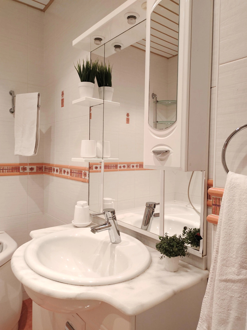 Квартира на Бикбая 23/2. Просторные трёхкомнатные апартаменты на 6 гостей.