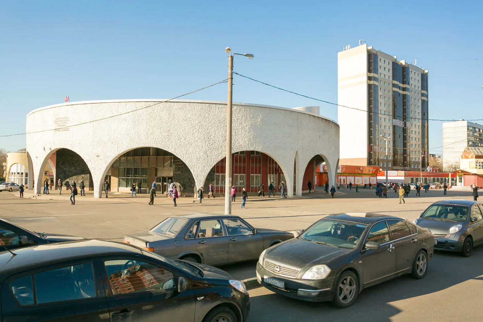 Апартаменты с 3 спальнями Oрехово (Дом у Парка)