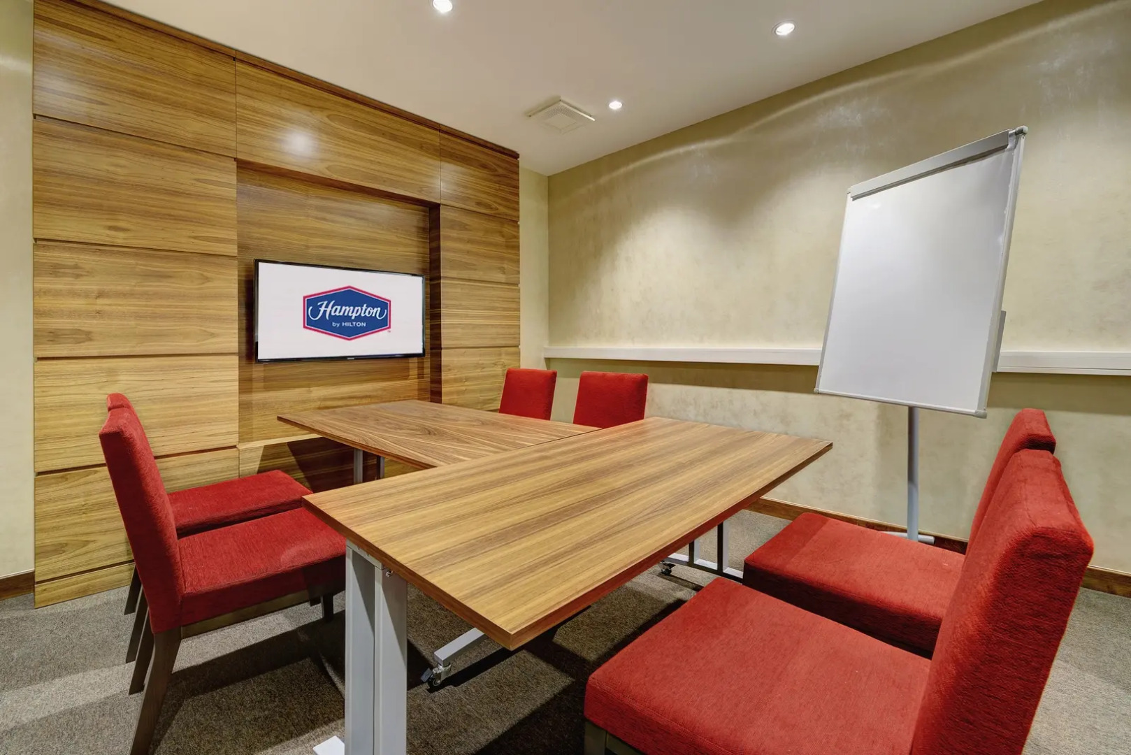 Отель Hampton by Hilton Волгоград Профсоюзная