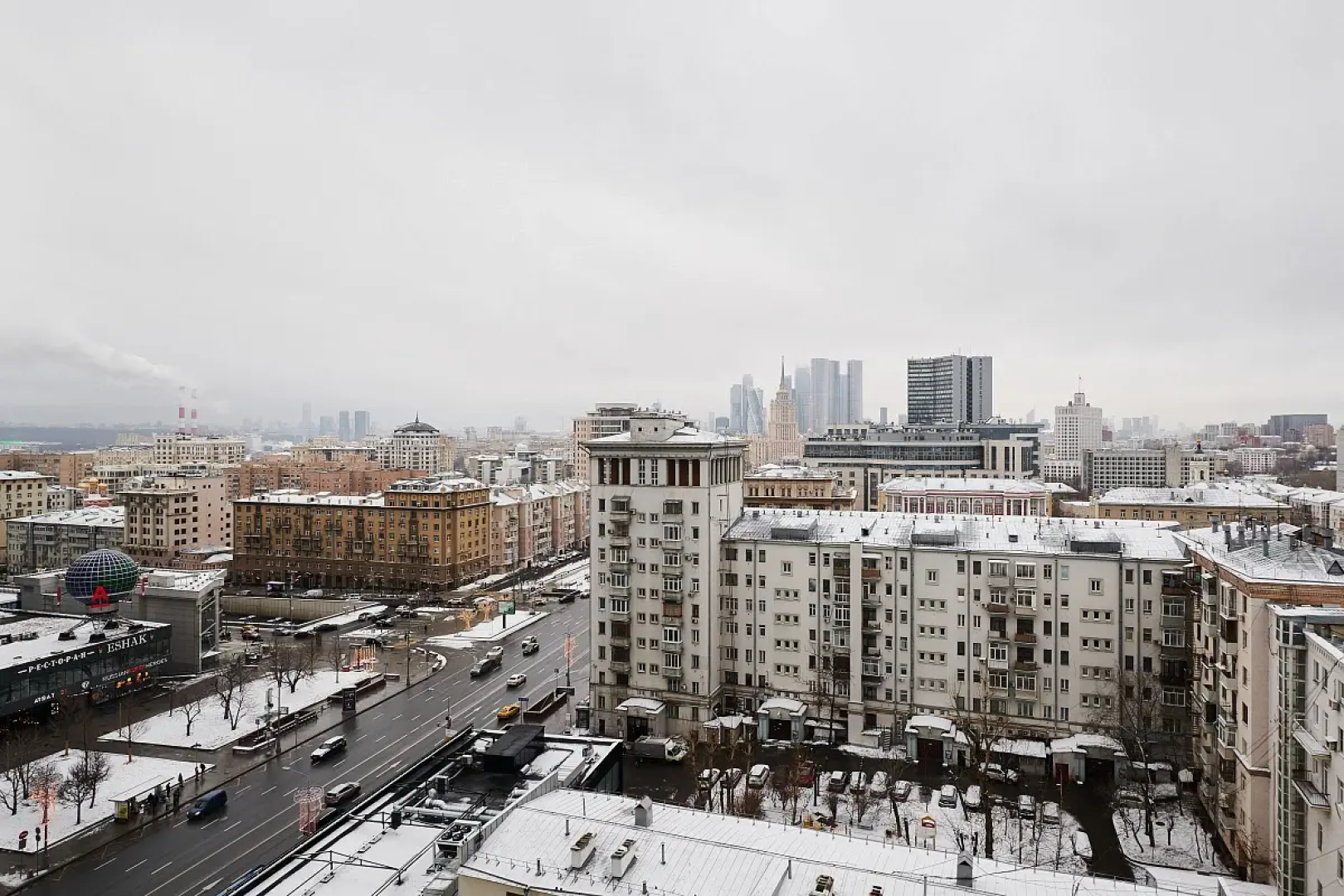 Квартира GM Apartments Стильная Трехкомнатная с видом на Новый Арбат