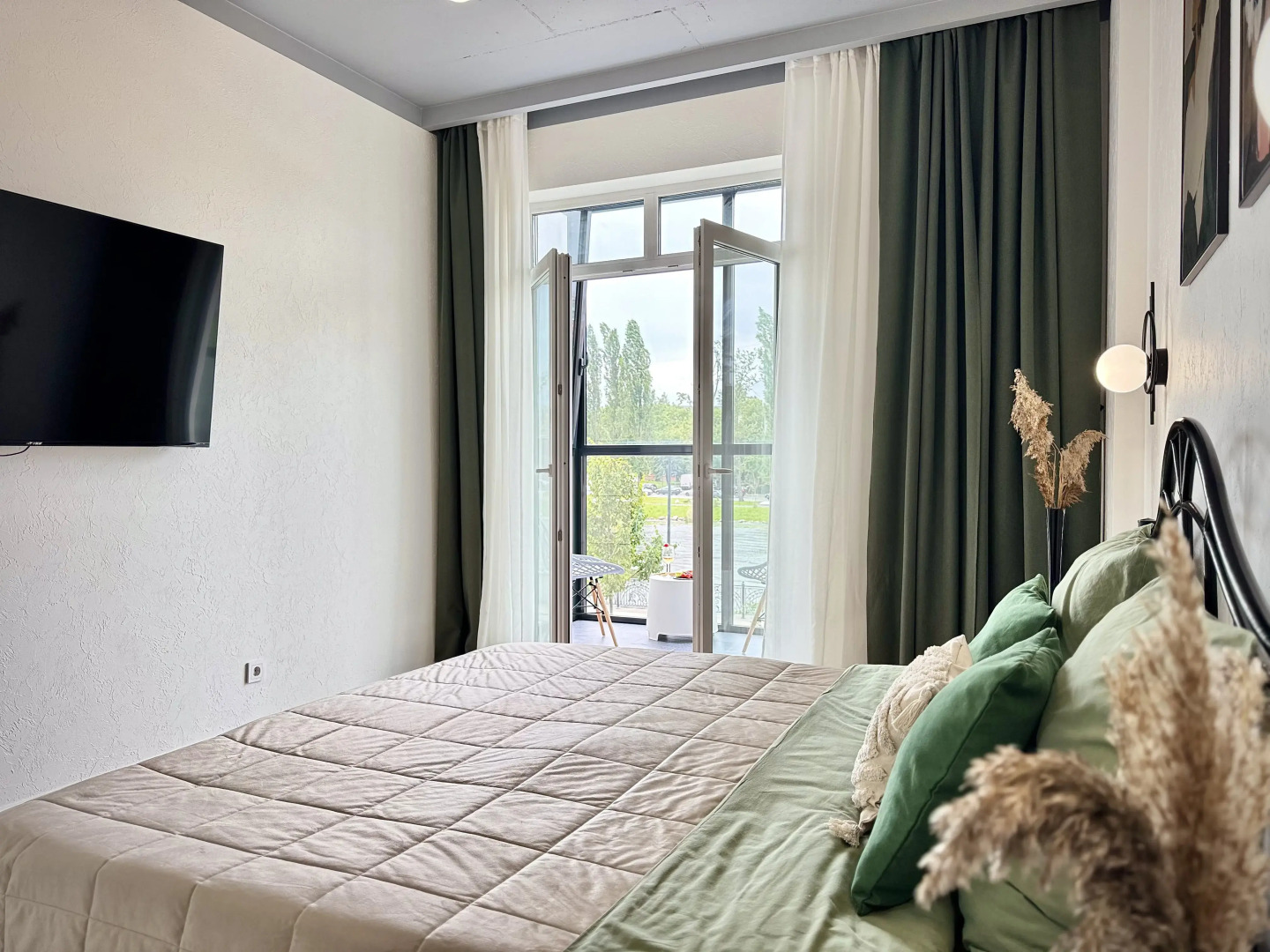 Апартаменты Kenig Holidays студия с панорамным видом на реку и балконом в Рыбной деревне