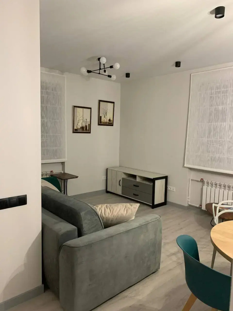 Квартира 2-комнатная уютная в центре в дизайнерском исполнении