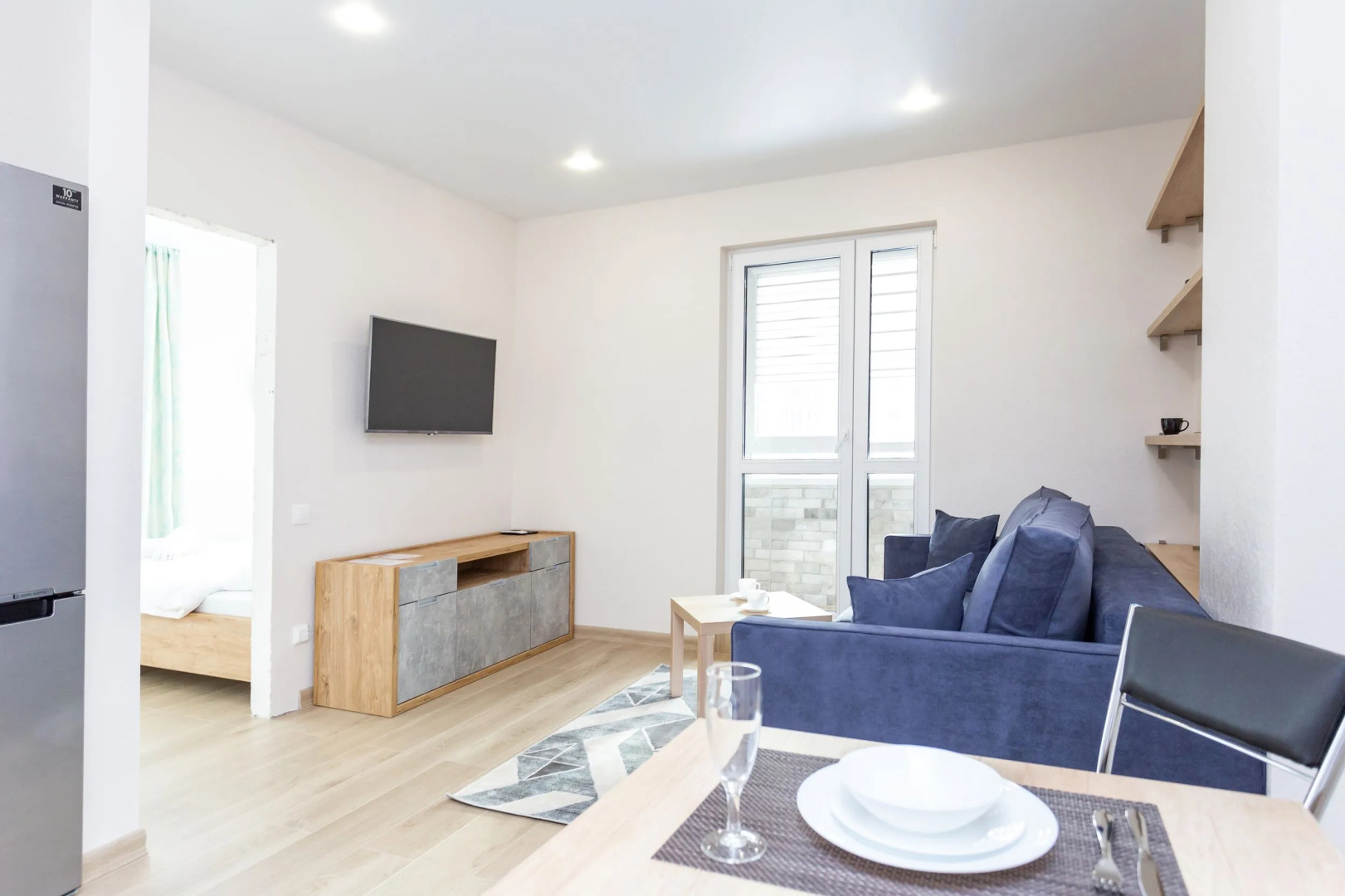 Квартира на сутки Маяк Минск Метро 5 мин Wi-Fi Кондиционер Кухня объединена с жилой зоной Отдельная спальня Отчётные документы