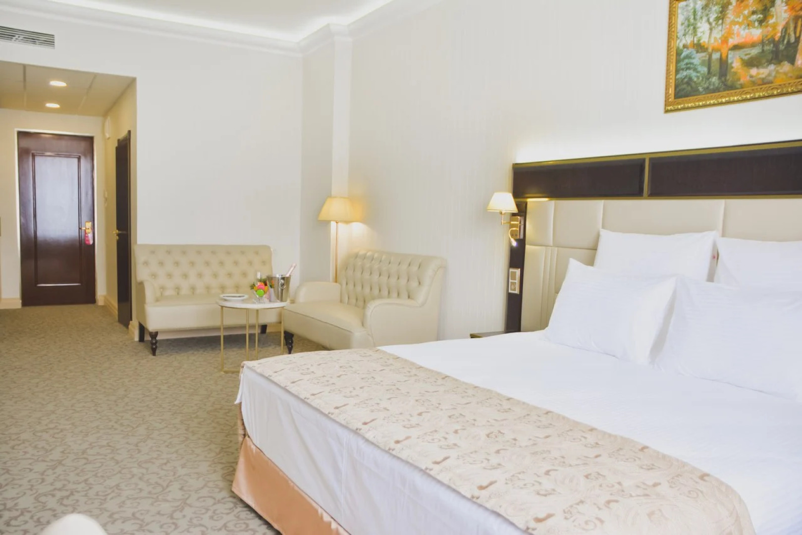 7 Avenue Hotel & SPA