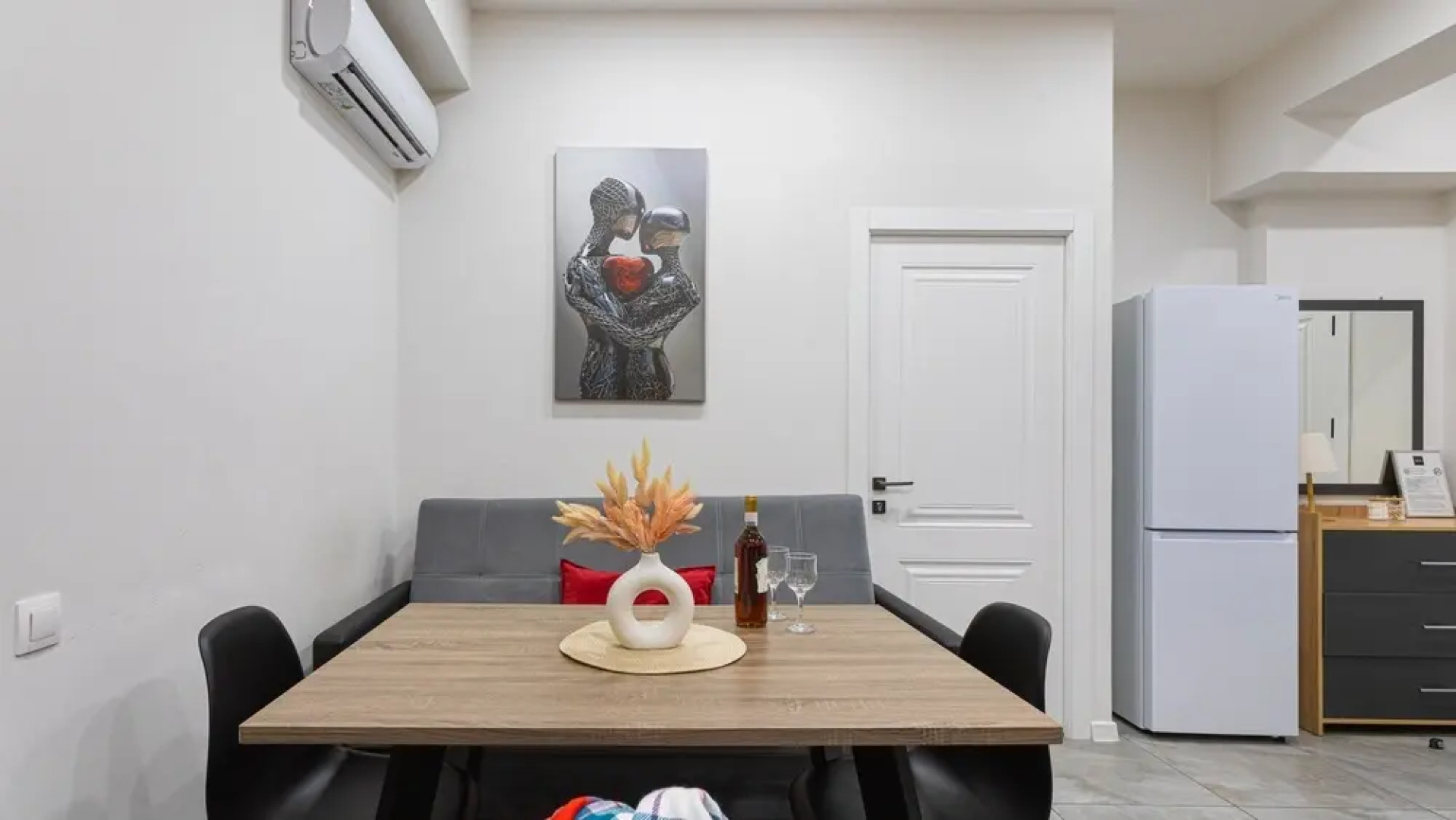 Апартаменты on Saryan Str. 26/3-4