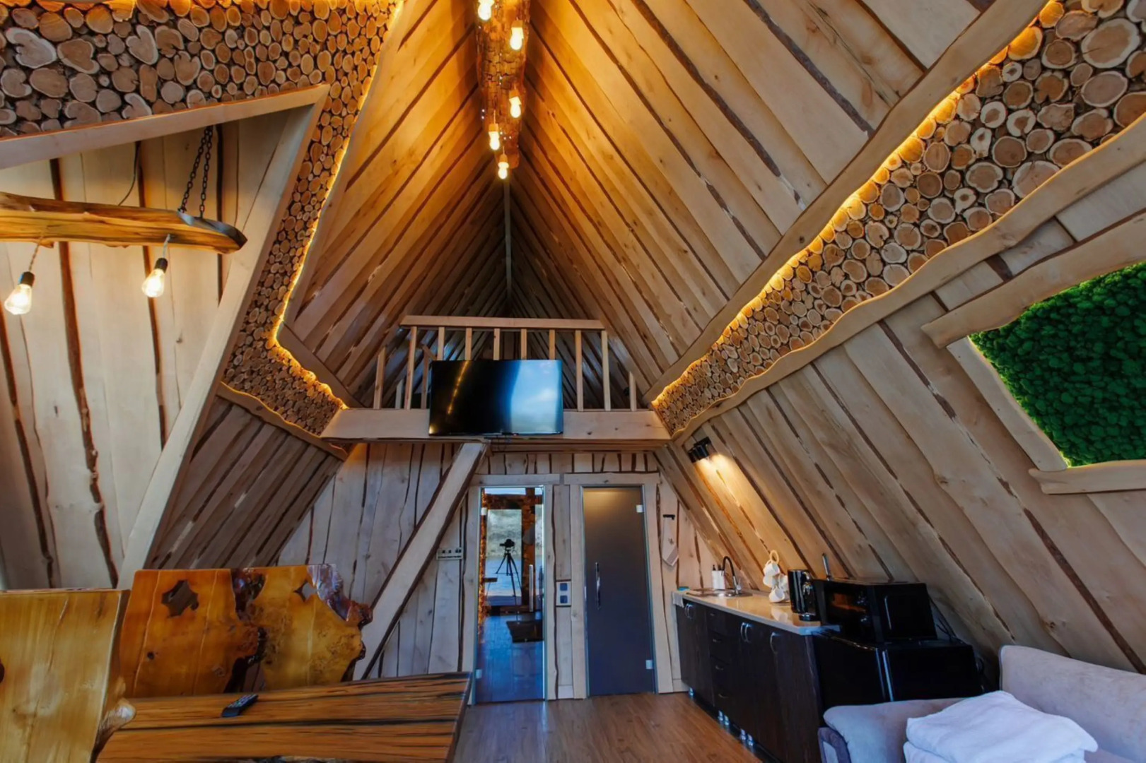 Частный дом С баней и чаном с видом на озеро