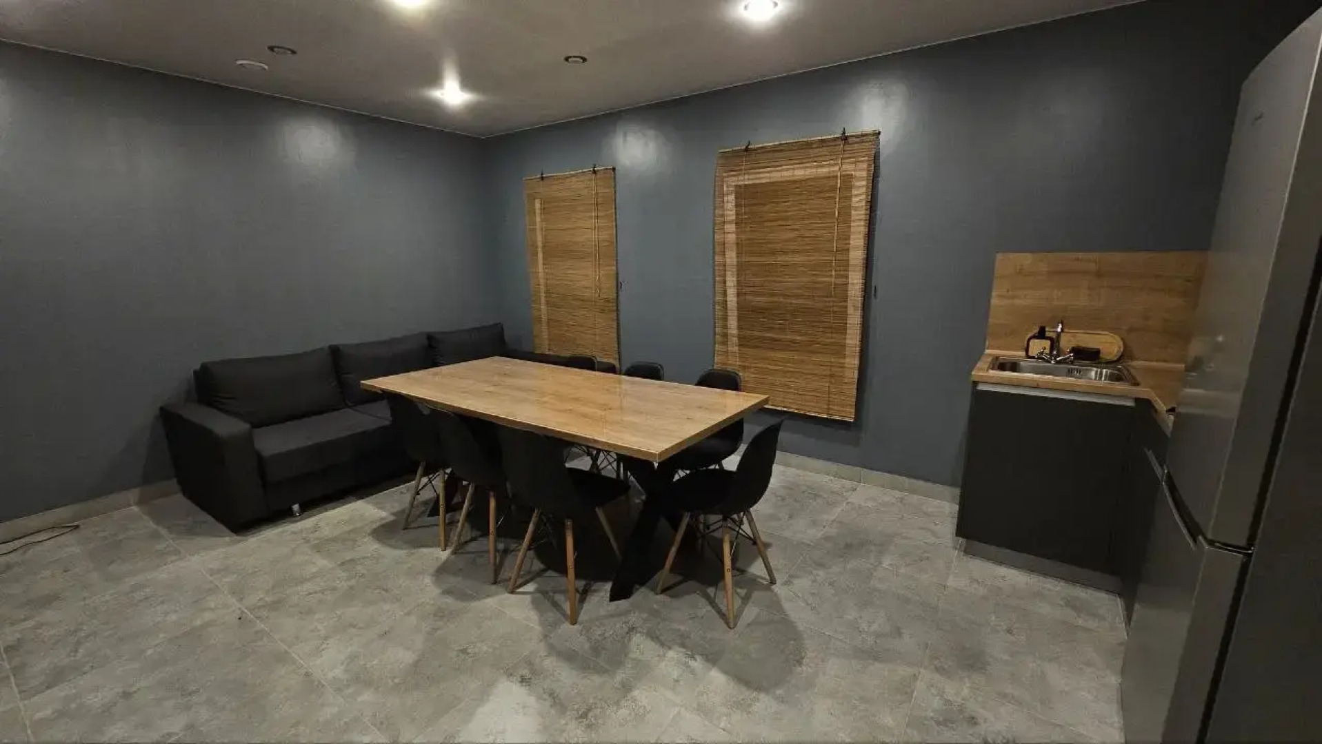 Частный дом с Бассейном и Мангальной Зоной