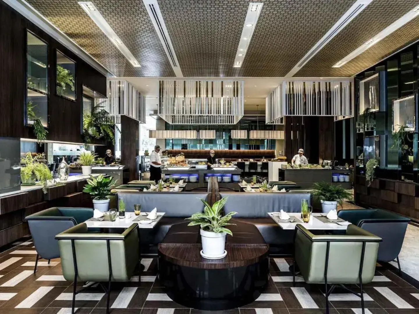 Отель Pullman Bangkok King Power