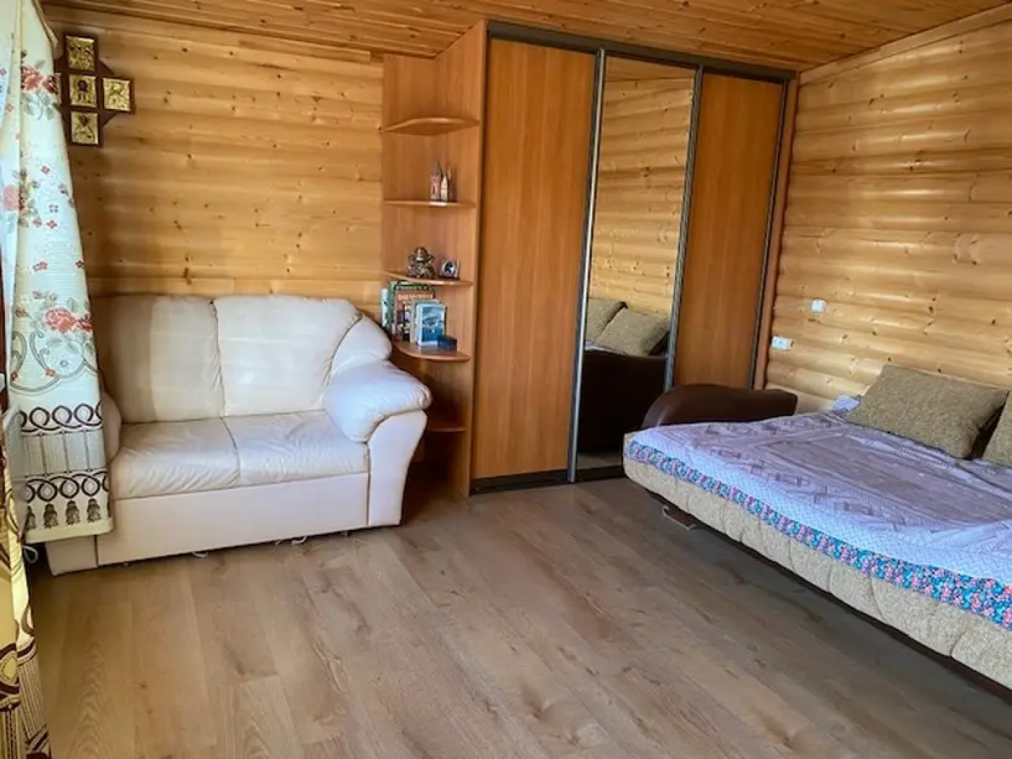 Дом в Приозерском районе Ленинградской области