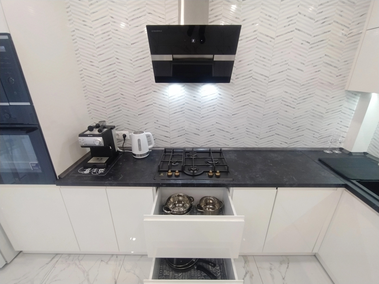 Апартаменты Люкс 2-х комнатные в Центре Новый Дом, 75 м2