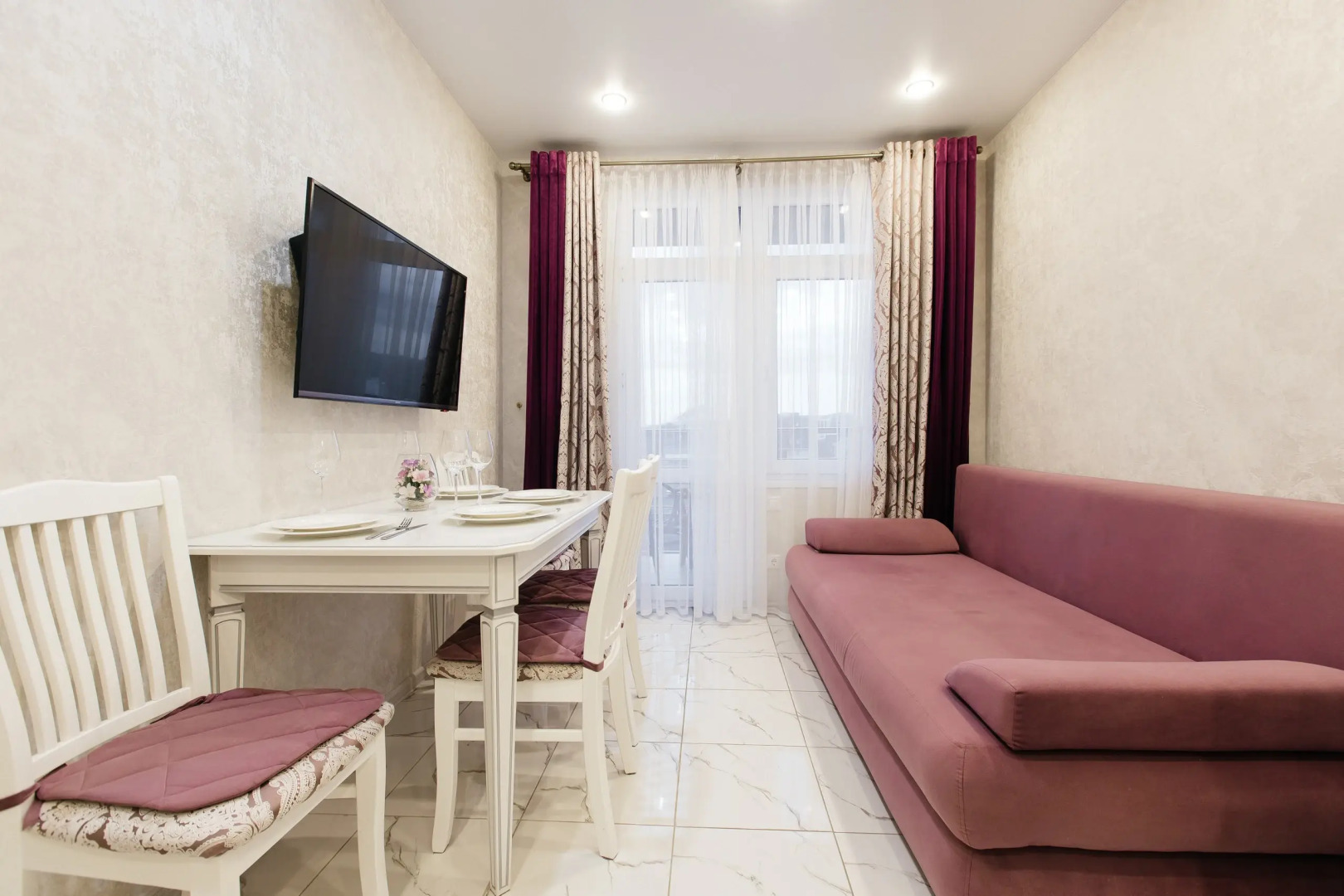 Апартаменты Red Apartments Нижнеимеретинская 137А Армада