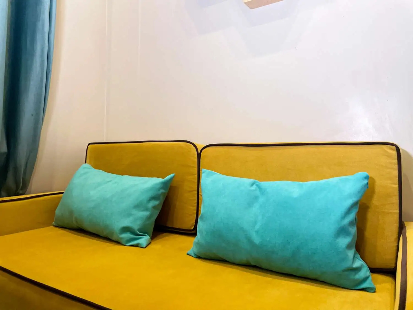 Апартаменты Стильная 2х-уровневая Cтудия рядом с метро Тульская