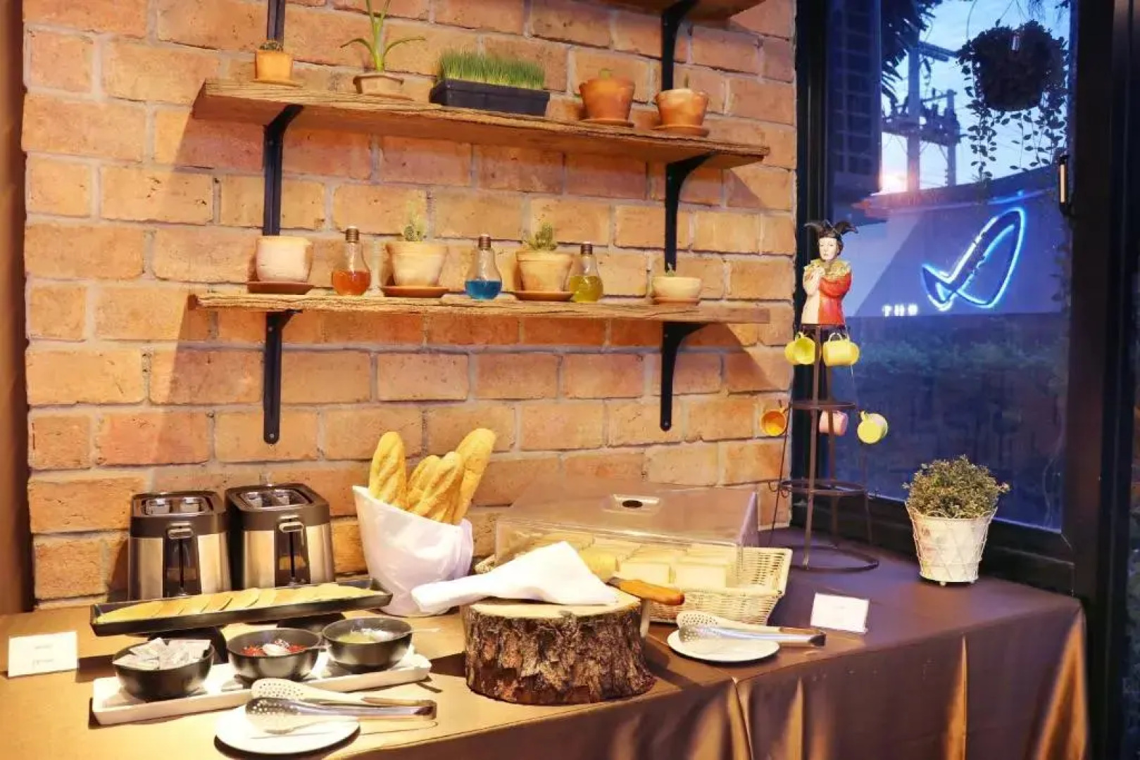 Отель Xen Hotel Nakhon Pathom