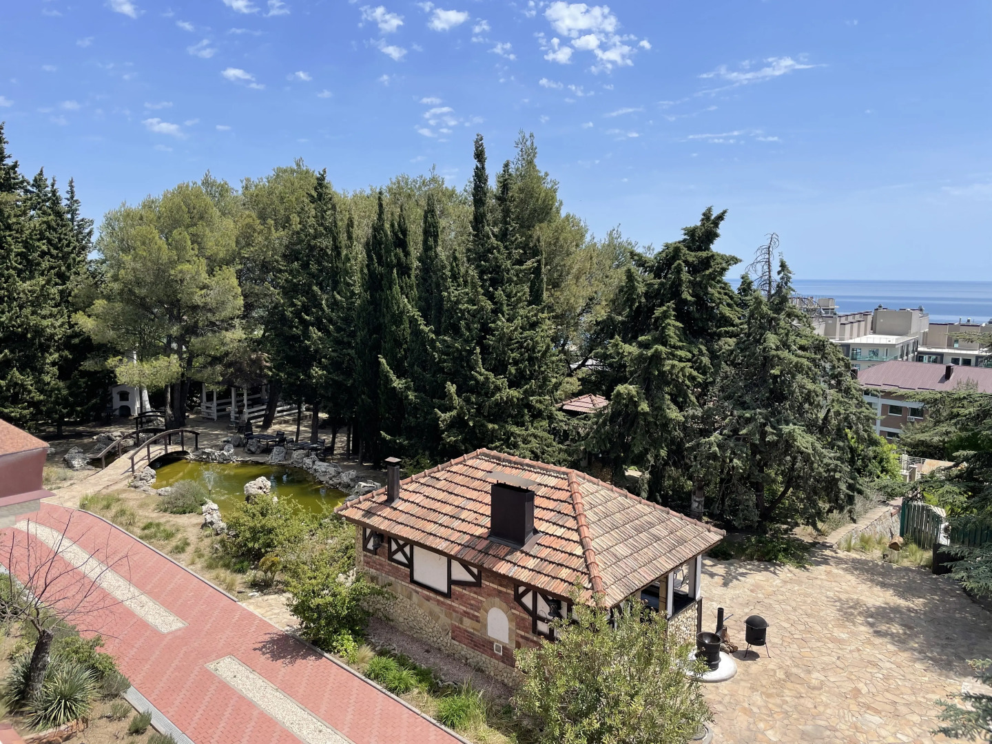 Отель Аквани