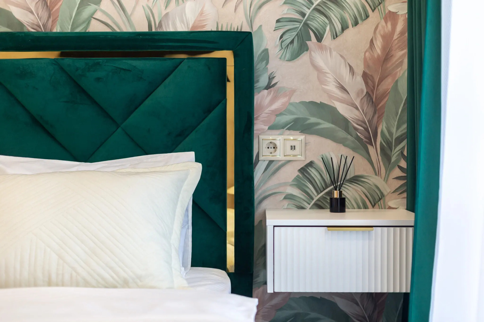 Квартира уютная двухкомнатная с балконом в мкр Кудепста