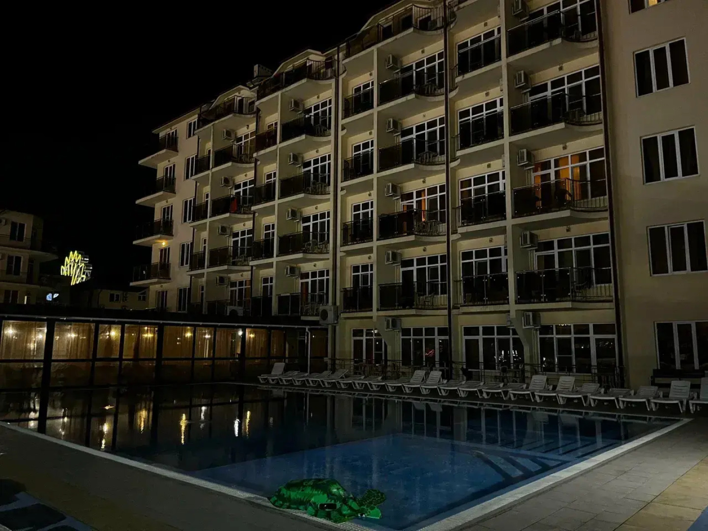 Отель Меридиан Плаза