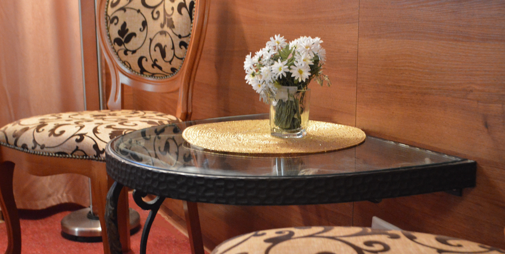 Отель Моника