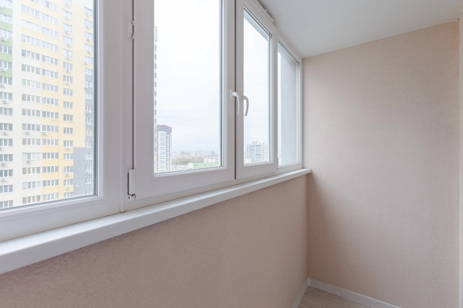 Апартаменты евродвушка RentPlaza класса LUX