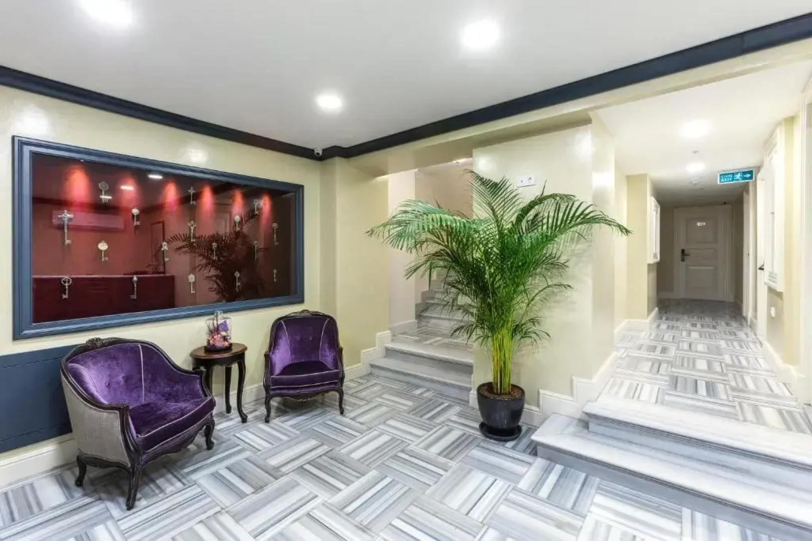 Meroddi La Porta Hotel