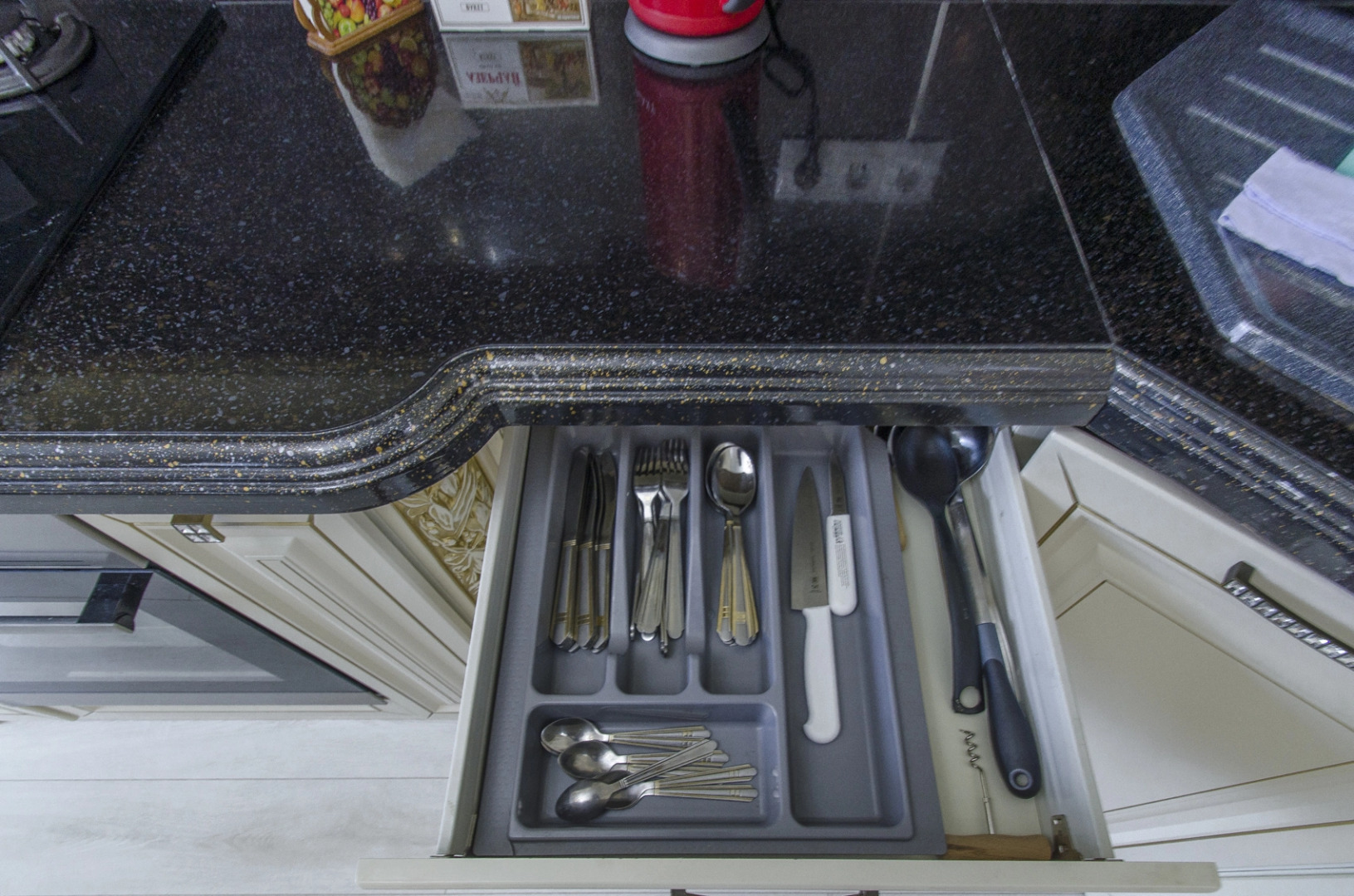 Апартаменты 4 комнатная на заливе