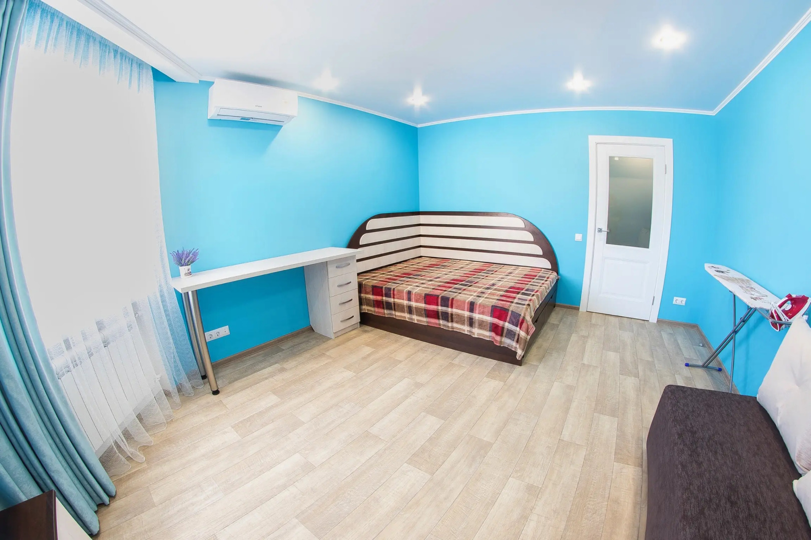 Апартаменты Saratov Lights на Университеская59А