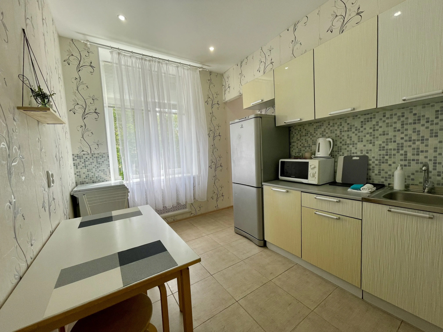 Квартира напротив набережной