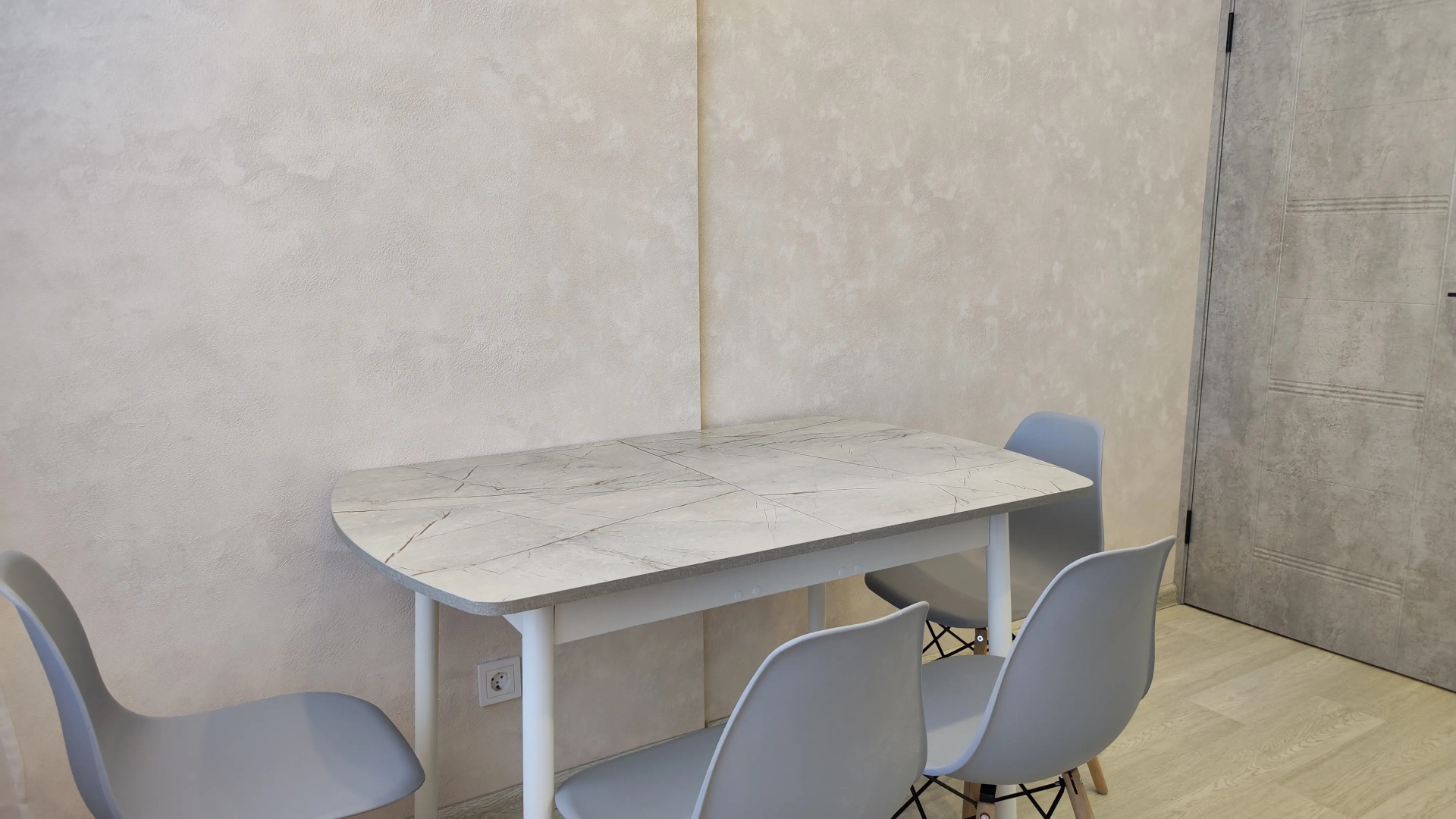 Апартаменты Panda Home возле ТЦ Остров