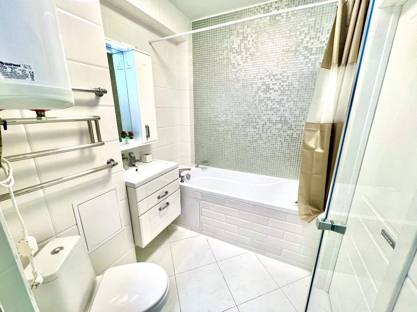 Апартаменты на Ново-Садовой, 106 (лит. О)  с видом на реку Волгу