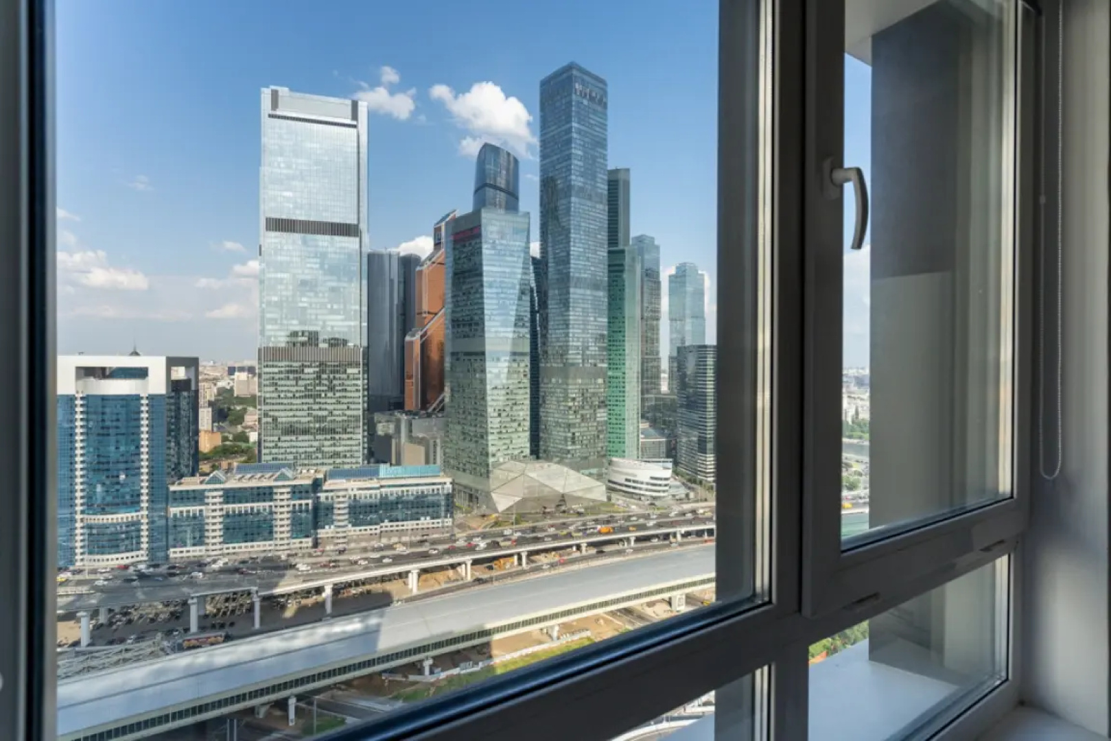 Апартаменты UraganAPART Небо c видом на МОSCOW CITY
