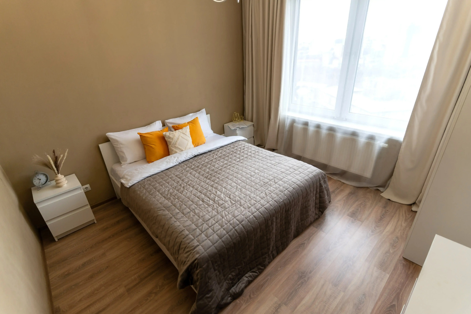 Апартаменты Stepanenkov Двухкомнатные с балконом на Колмогорова 73/4