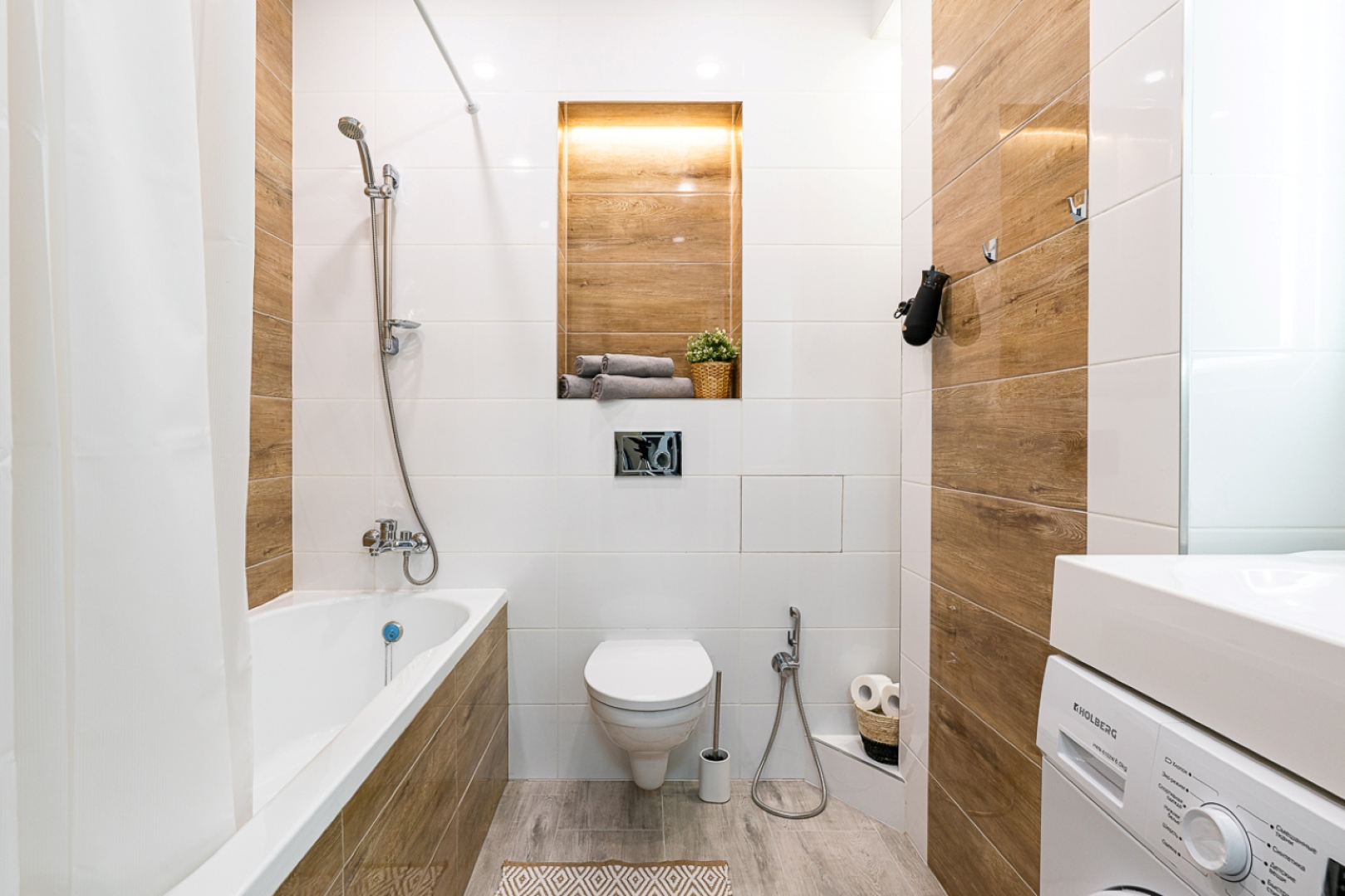 Апартаменты Чёрное дерево 2.0