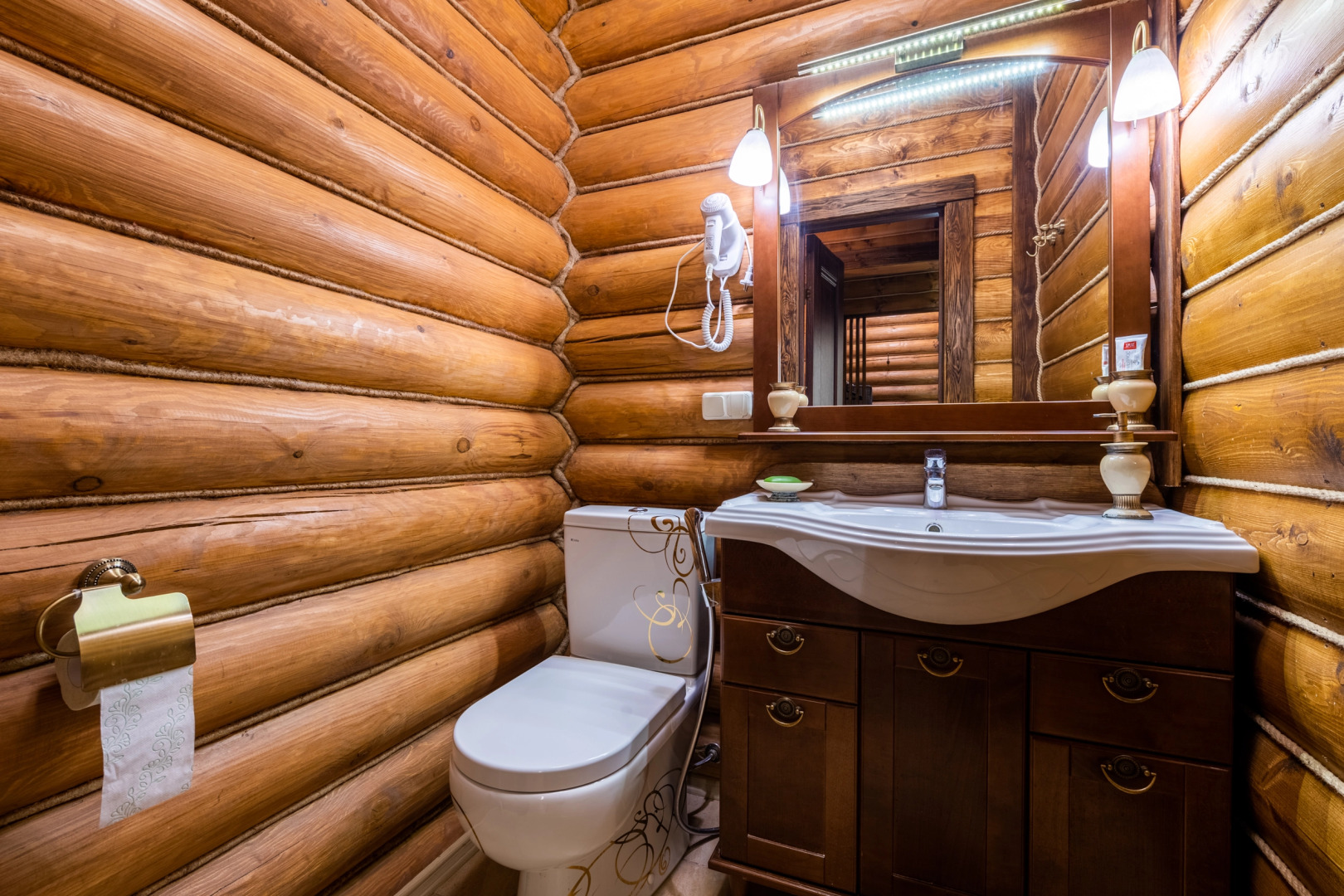 Частный дом Holidayspahouse