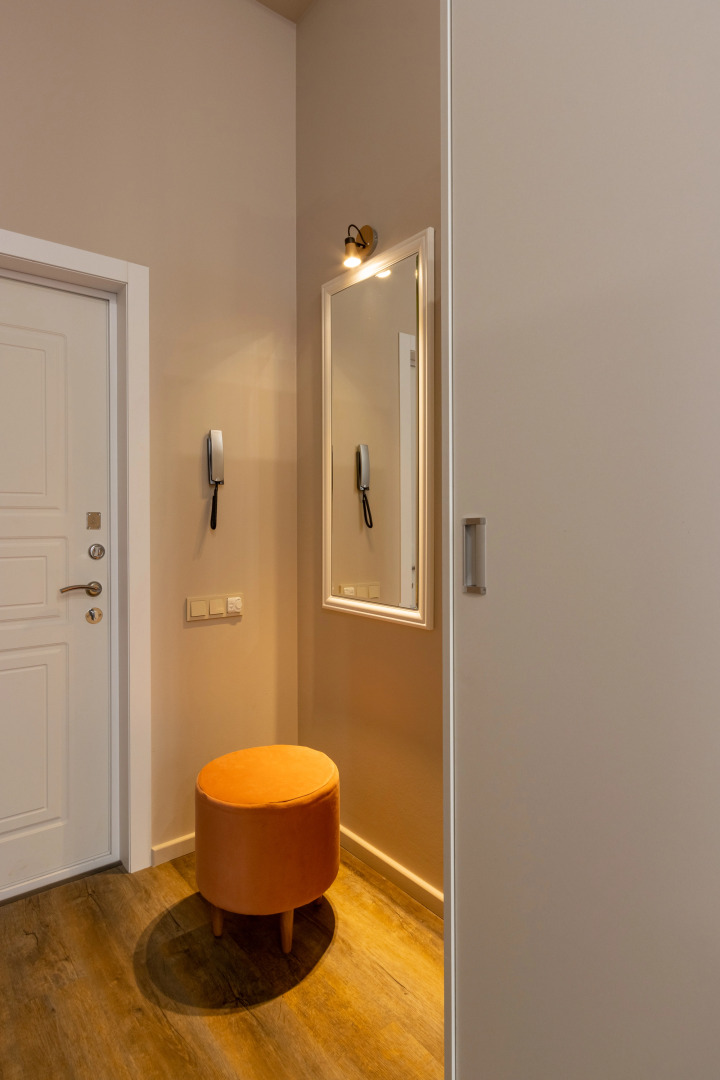 Апартаменты Beige apartment in a historic building in the city center