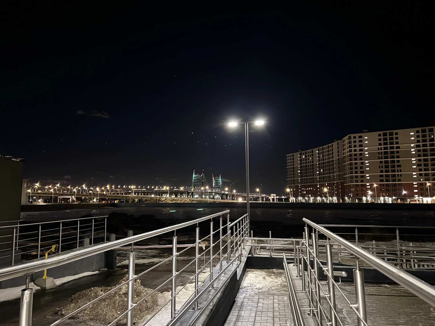 Апартаменты Квартира с панорамными окнами у Финского залива сети 4flats