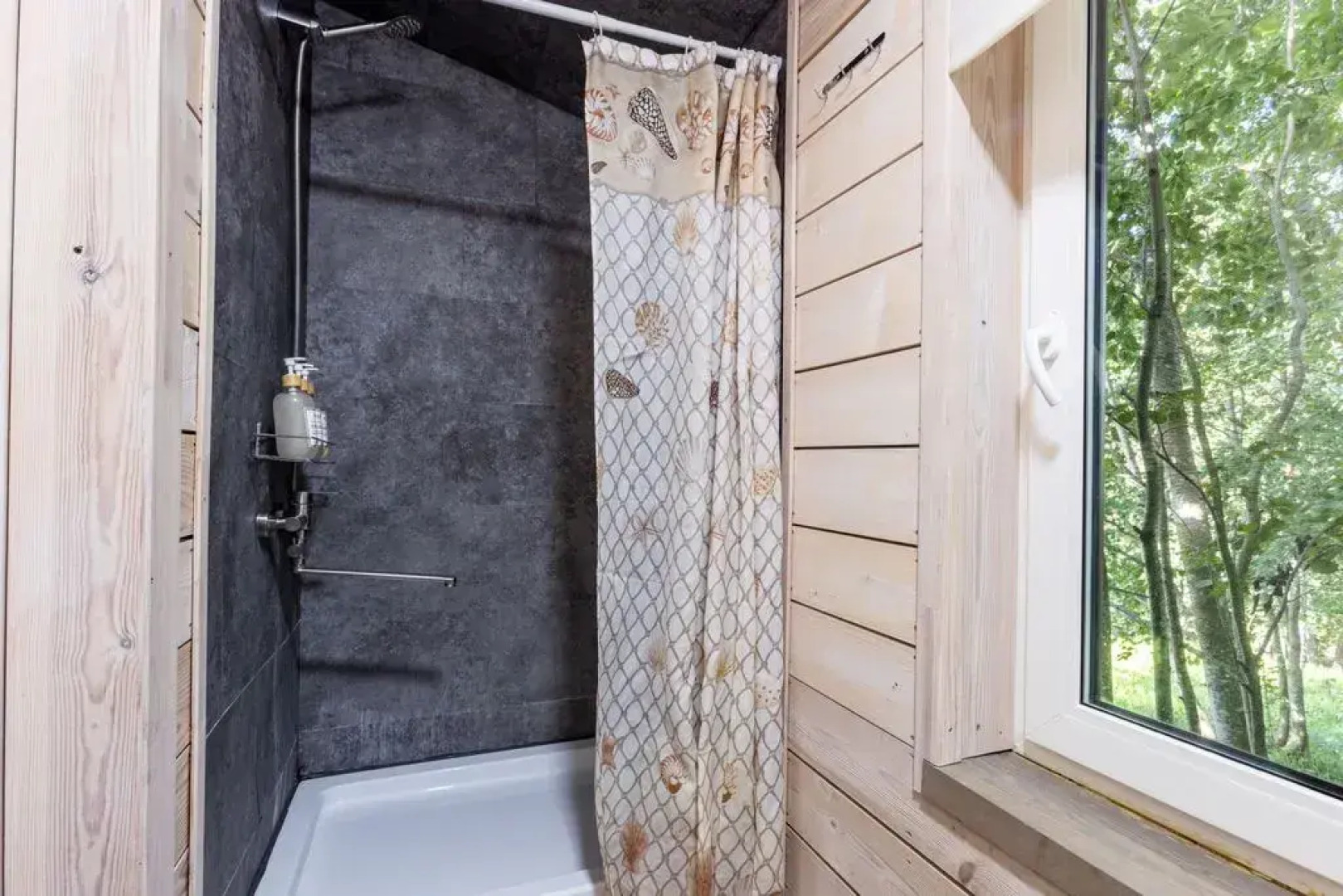 Частный дом в скандинавском стиле у озера Кипень на 6 гостей