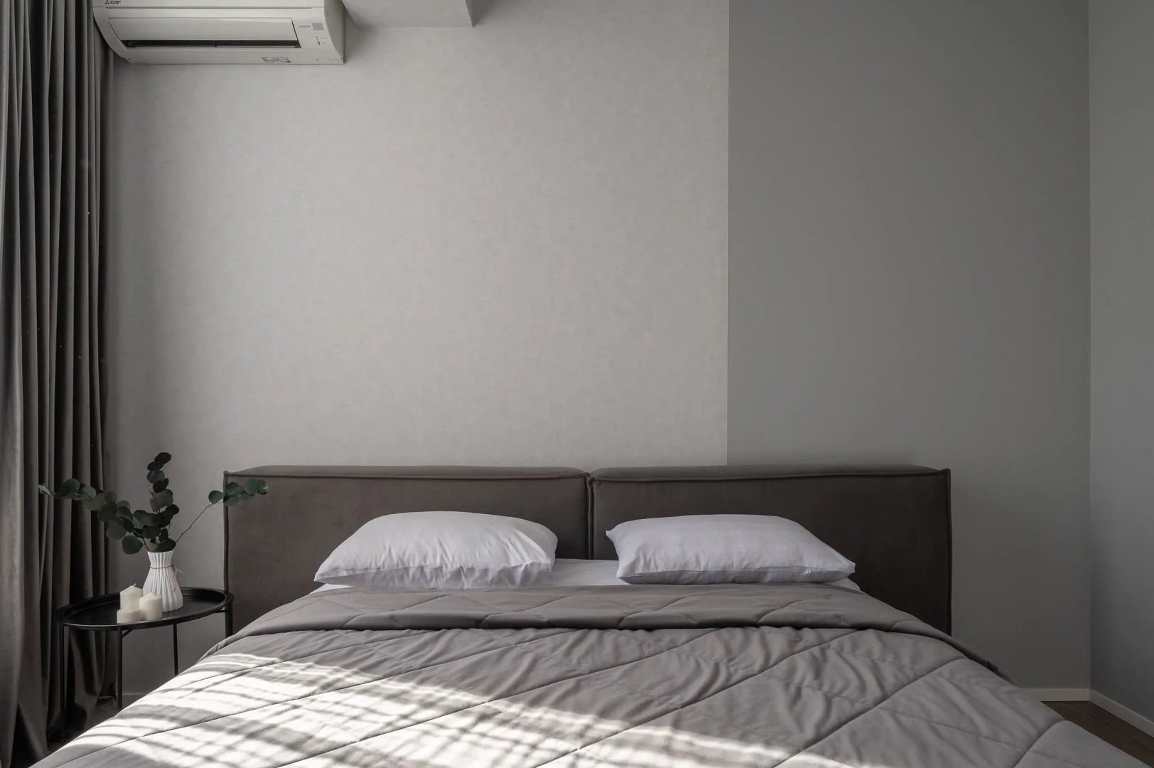 Просторная стильная квартира с видом на горы. Кватро 43