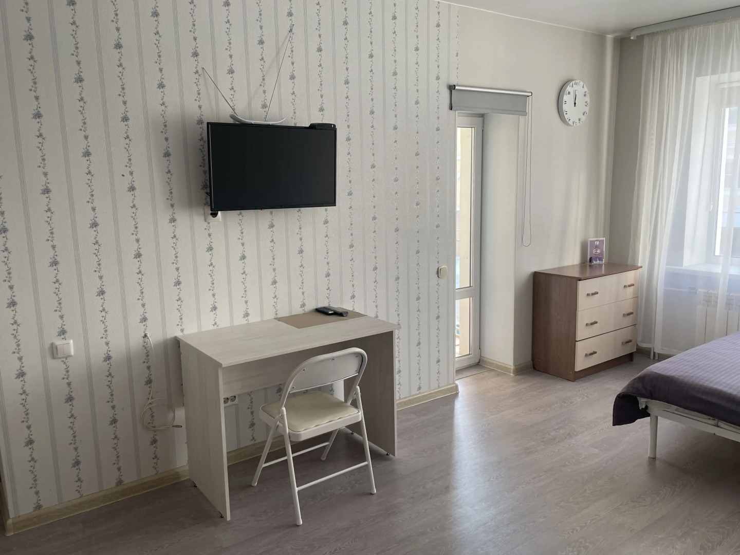 Апартаменты с балконом и видом На Сутки