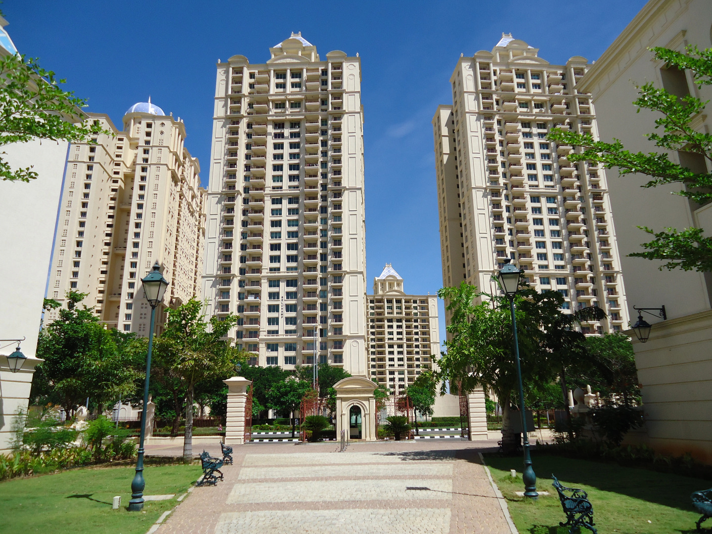 Апартаменты Oragadam - Rooms for Rent