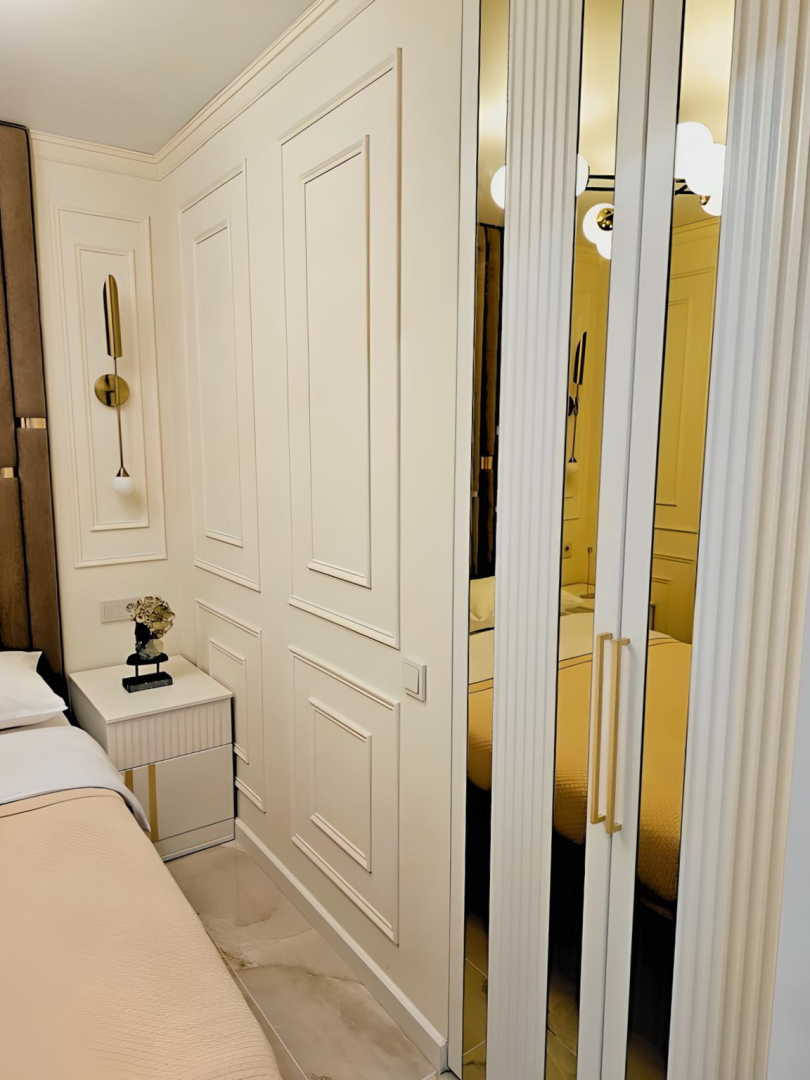 Апартаменты Шикарная Квартира в Стиле Неоклассика с Видом на Горы