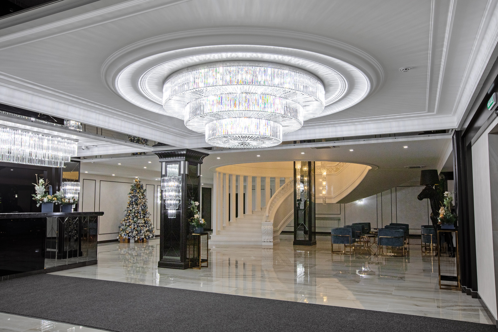 Отель Кухтерин