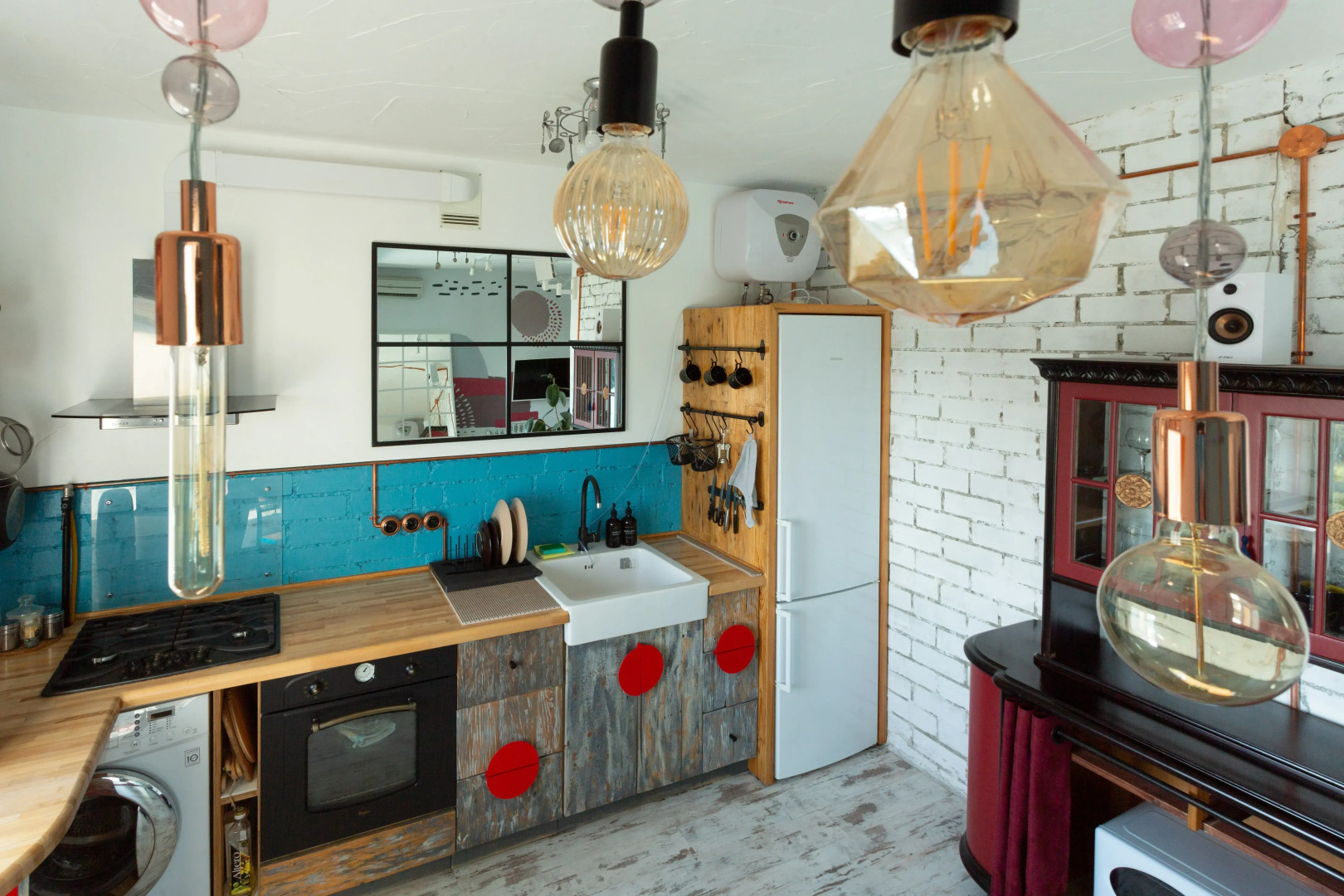 Апартаменты «Атмосфера» | Безумное Чаепитие — Сказка С Настоящим Комфортом