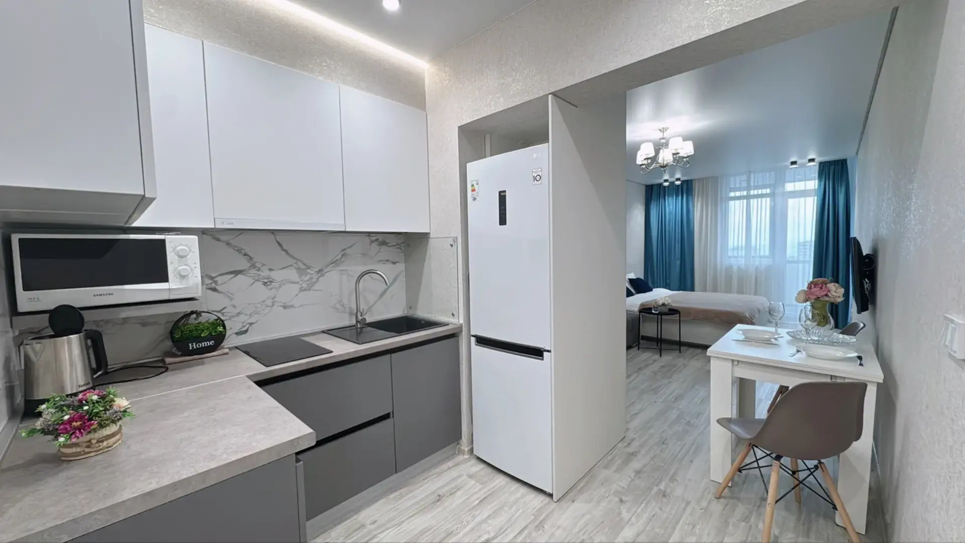 Апартаменты видовые с балконом Морская Симфония