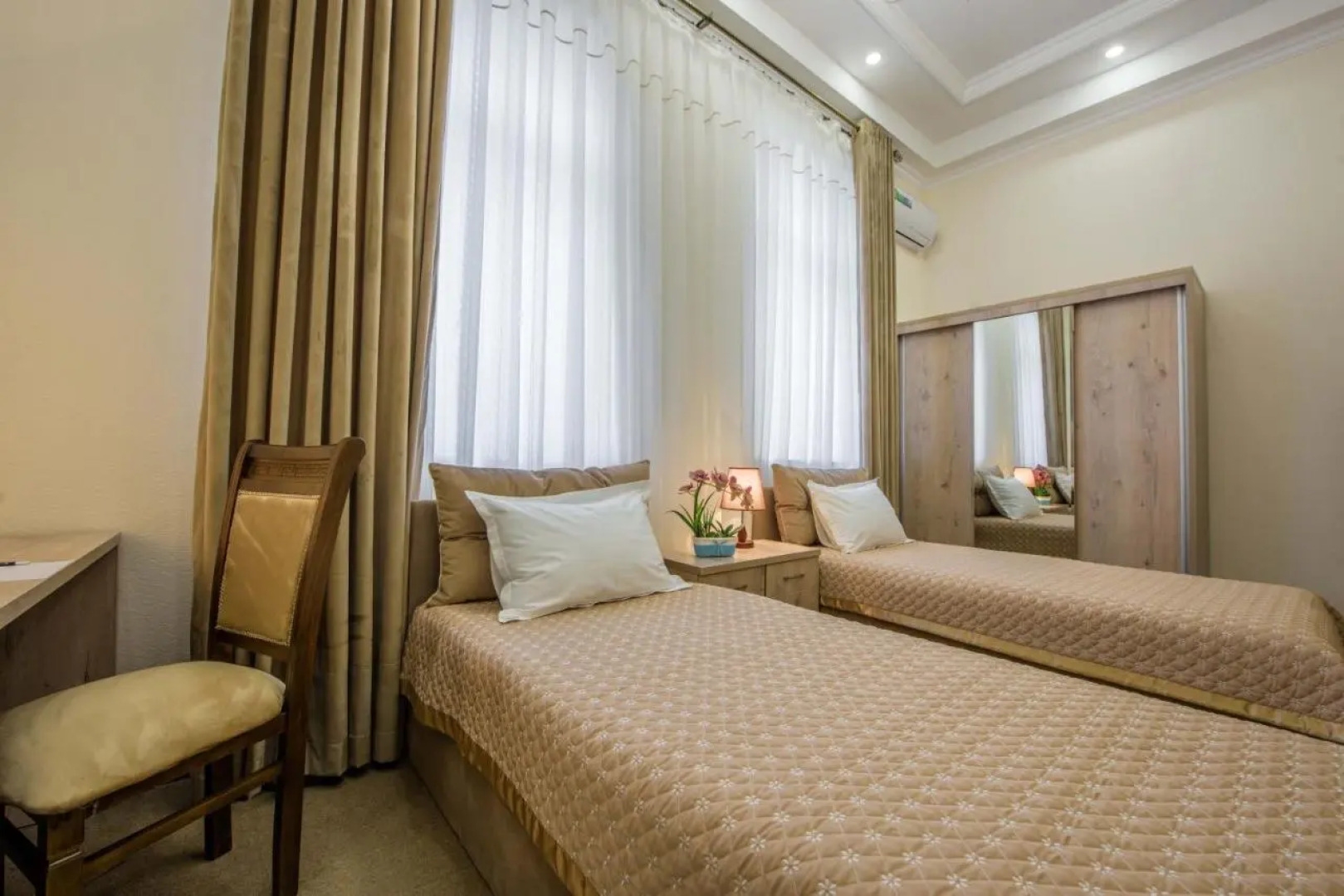 Huzur Hotel Tashkent