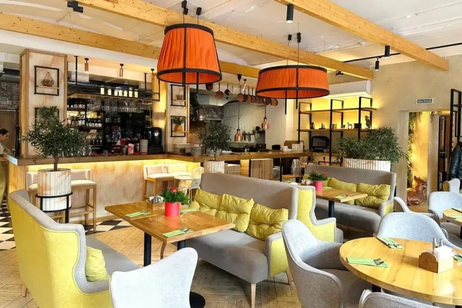 Гостиница «У Золотых ворот»