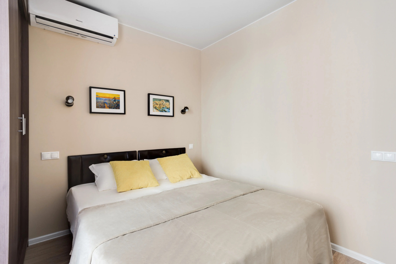 Апартаменты Van Gog Studio от Home24