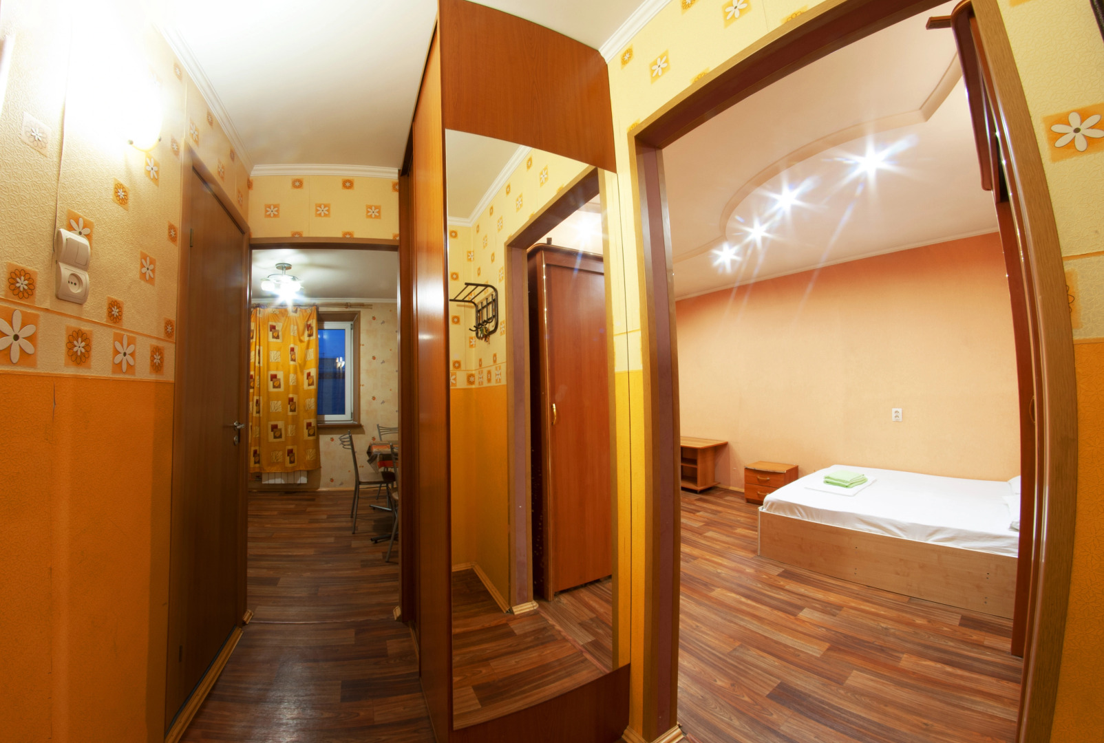 Апартаменты на Мельничной 24 - 42