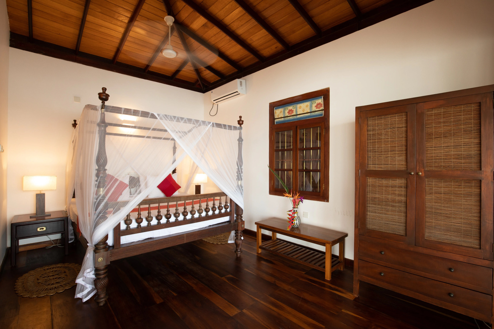 Вилла South Point Cottage 3 bedrooms Lake front