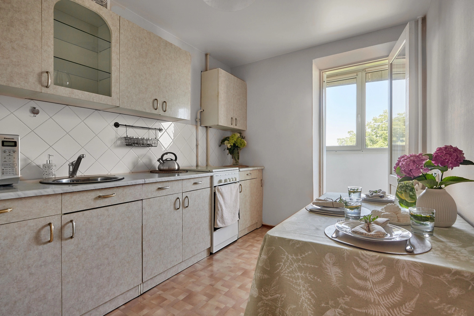 Квартира Двухкомнатная в центре с Балконом и Видом на Город