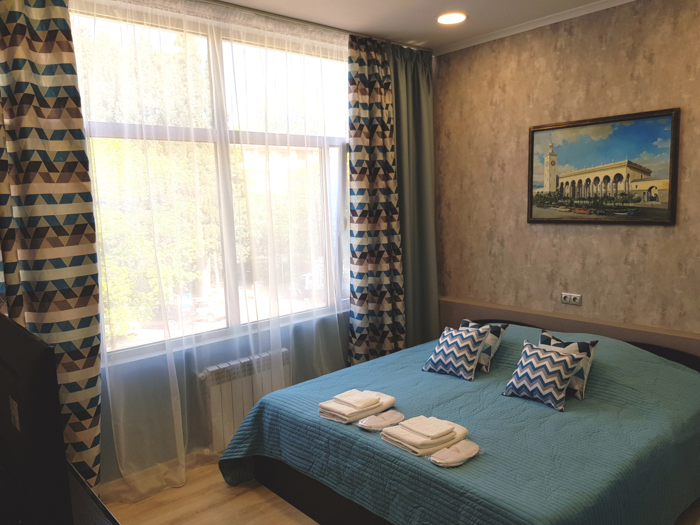 Отель Плутус