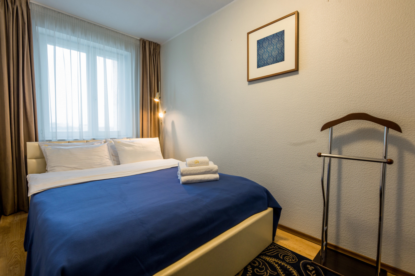 Апартаменты 4-комнатные HomeApart Сторожовская, 8